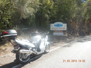 entering Mitta Mitta